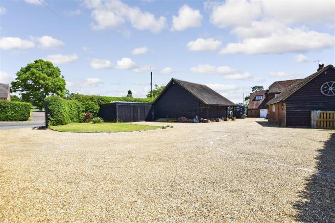 Driveway/Parking