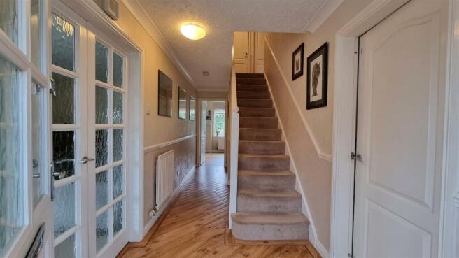 Church Close 4 hallway.jpg