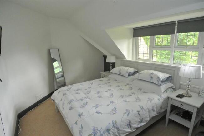 Bedroom 1.JPG