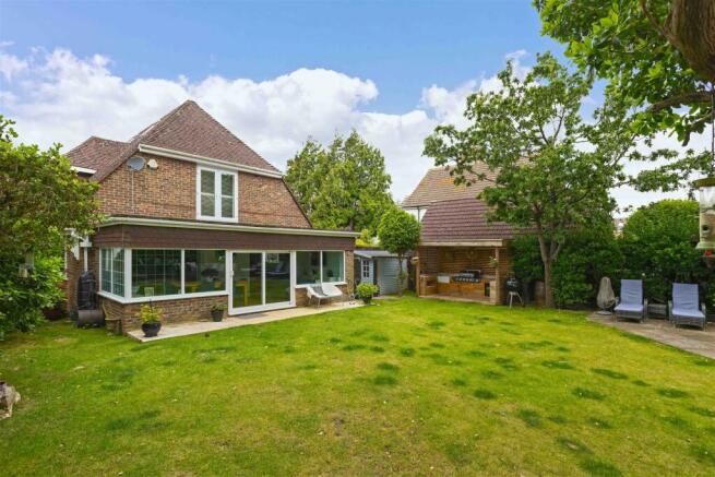 For Sale by Aspire Residential - Offington Lane