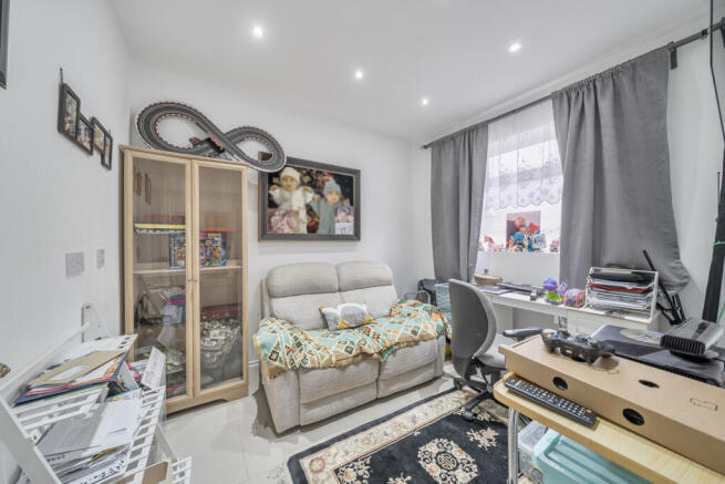 1341747-13-68a337...