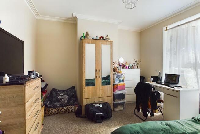 CAM01635G0-PR0036-STILL001.jpg
