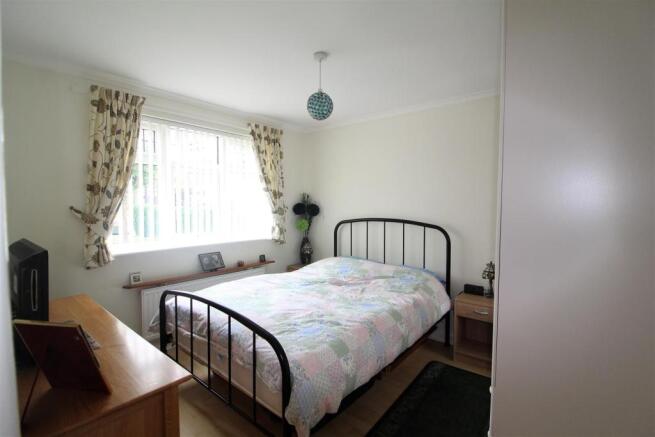 Bedroom 1.JPG