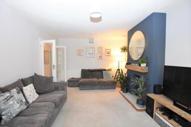 Lounge/dining room