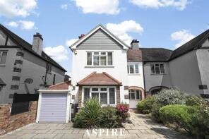 85, Highlands Boulevard, Leigh-on-sea SS9 3TQ