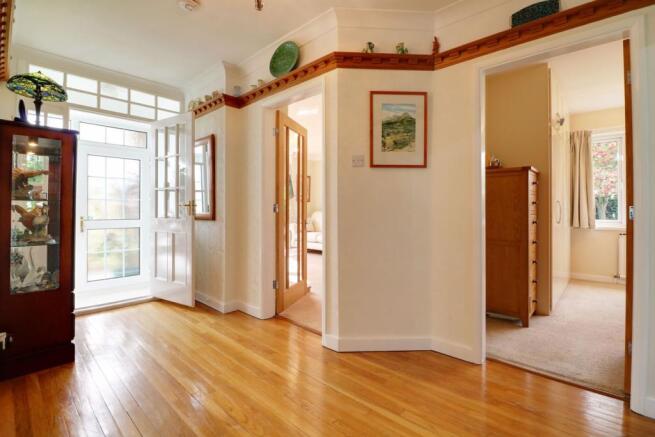 Hallway..jpg