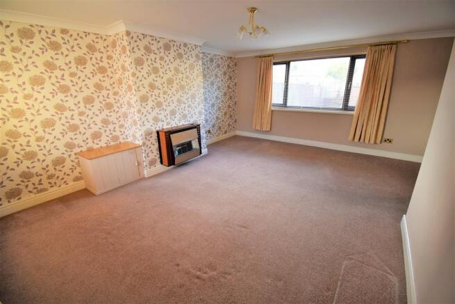 Living Room Cont