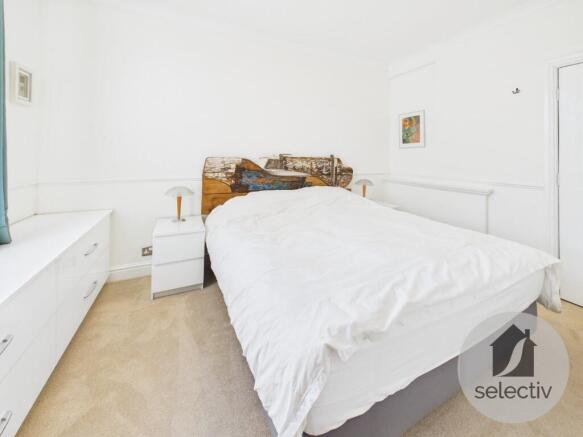 3 bed Ground Flat for sale Image 10