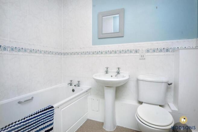 2 bed Apartment for sale Image 11