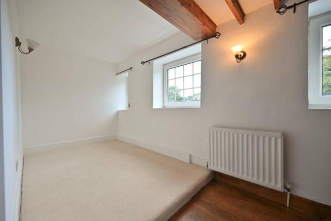 2 bed Terraced to rent Image 12