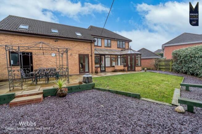 41, Redbourn Road, Bloxwich, Walsall, WS33XT-37.jp