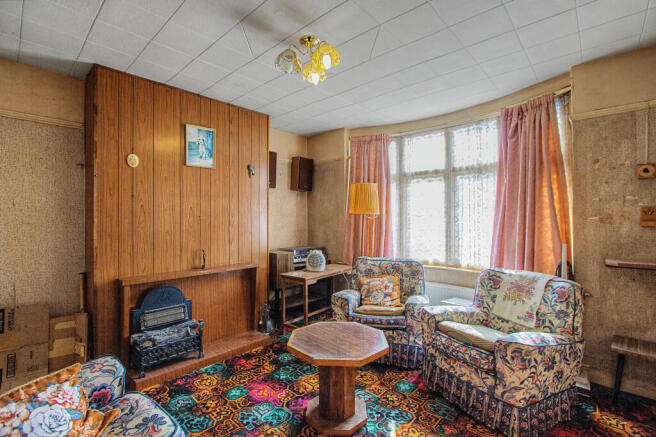 6 Grove Gardens, Enfield, EN3 5PG