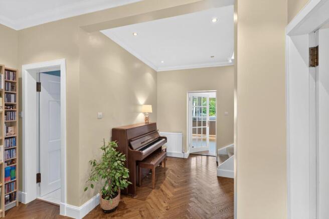 Evan Drive, Giffnock, Glasgow, East Renfrewshire photo 4