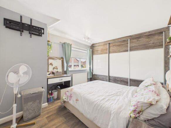 3 bed Semi-Detached for sale Image 7