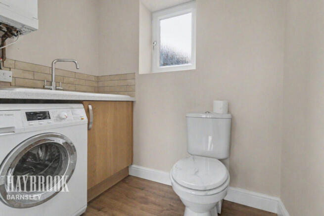 3 bed Semi-Detached for sale Image 10