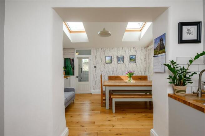 3 bed Terraced for sale Image 10