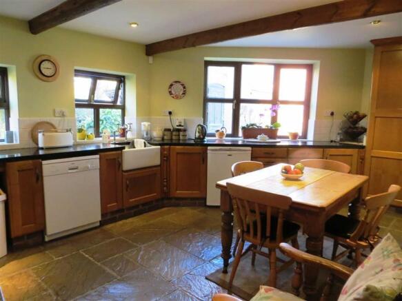 DINING KITCHEN