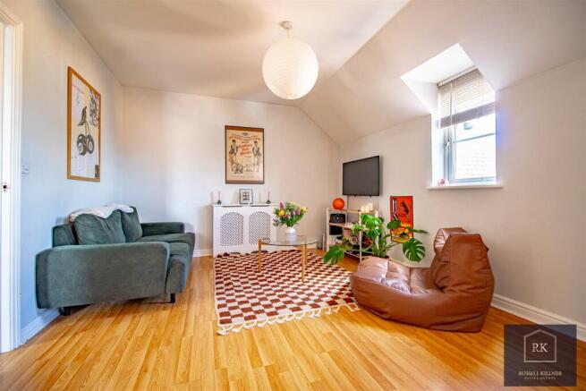 Lounge.
