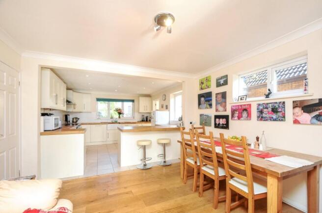 Kitchen/Dining