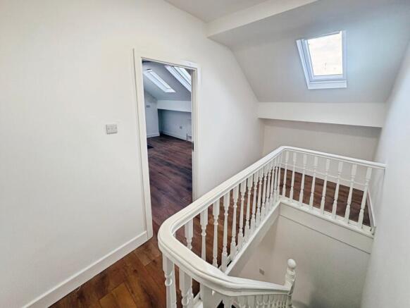 5 bed Terraced to rent Image 12