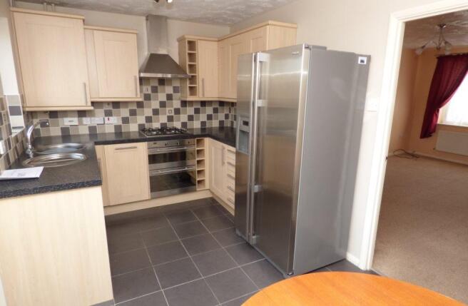 Sovereign Close, kit