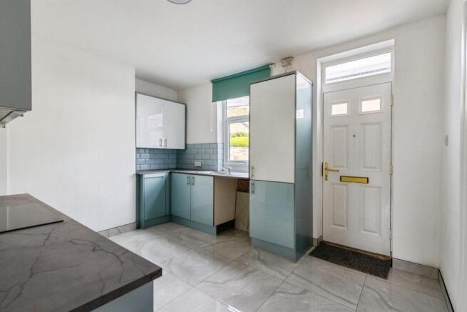 2 bed Terraced for sale Image 5