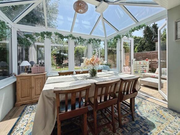 Conservatory/Dining Room