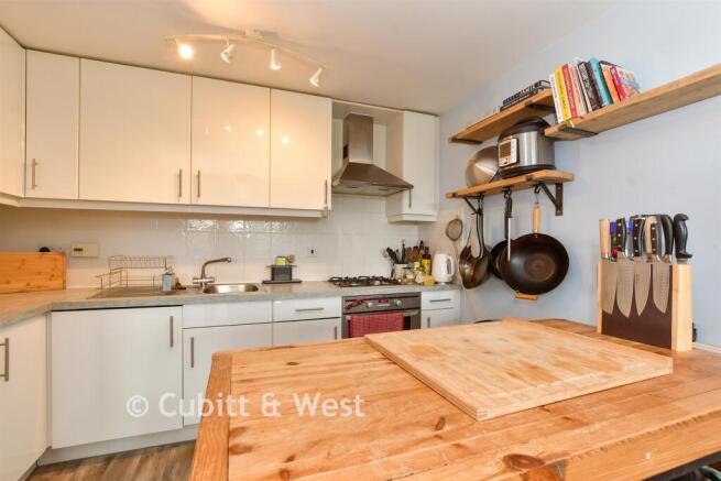 Lounge/Kitchen