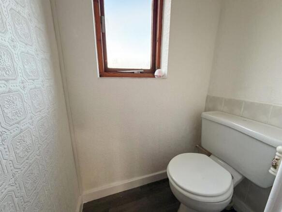 2 bed Semi-Detached for sale Image 11