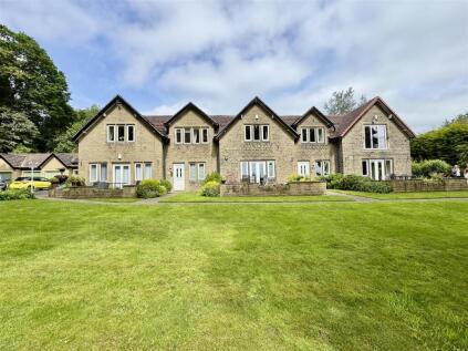 Westwood Court, Dark Lane, Almonbury, Huddersfield, HD4 6SE