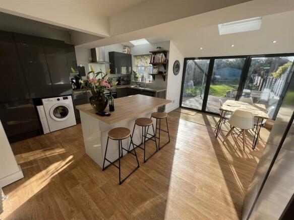 Open Plan Kitchen / Dining Room