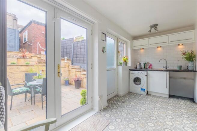 3 bed Terraced for sale Image 5