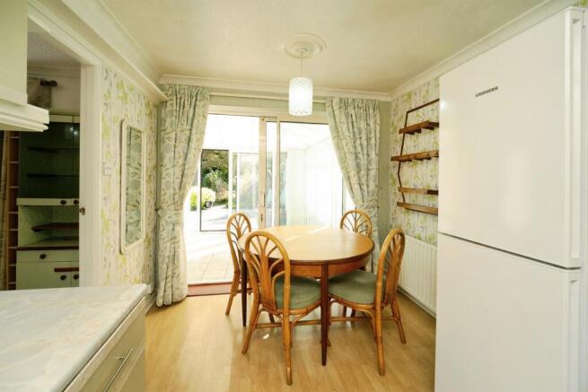 2 bed Bungalow for sale Image 5