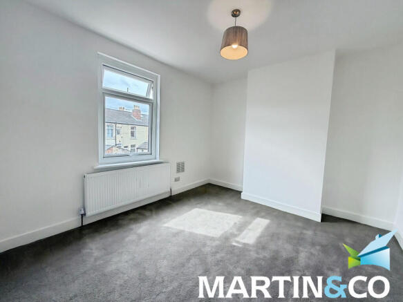 2 bed Terraced for sale Image 9