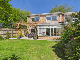 15, Beechfield Way, High Wycombe HP15 7TP
