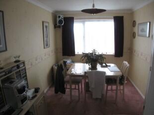 Lounge / Dining