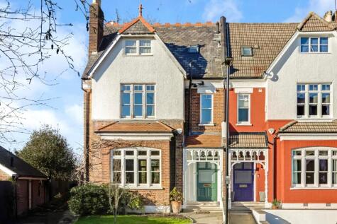 Onslow Gardens, Muswell Hill, N10