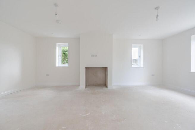 4 bed Detached for sale Image 6