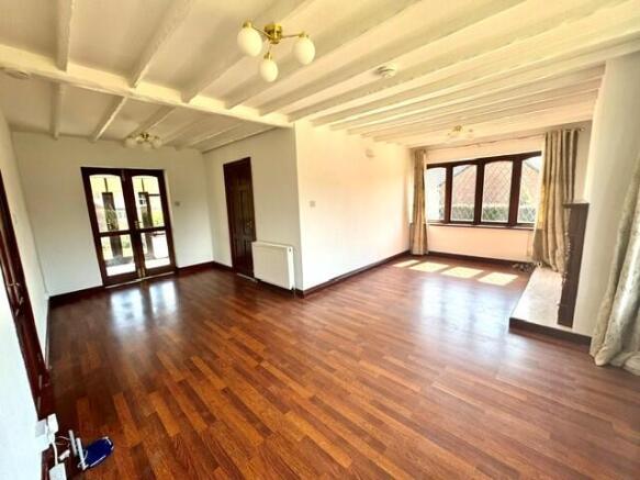 2 bed Bungalow to rent Image 4