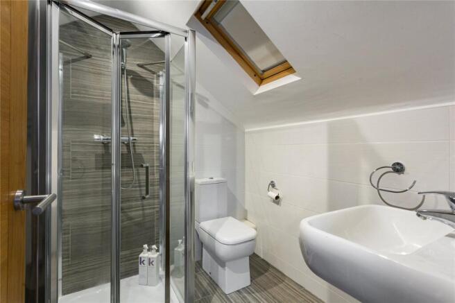 4 bed Detached for sale Image 12