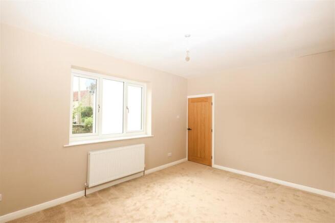 2 bed Detached Bungalow for sale Image 6