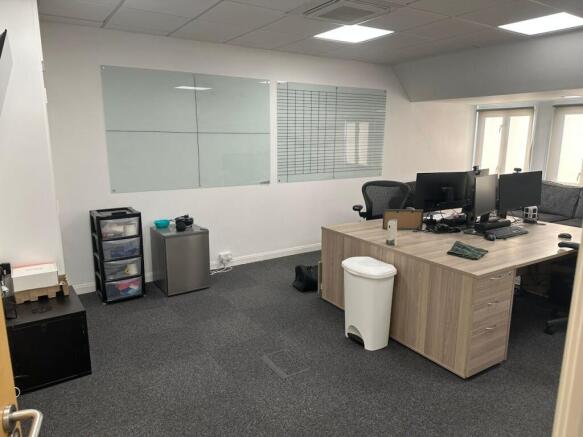 WhatsApp Image 20251008 at 142448_aa4d1a29.jpg