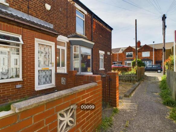 2 bed Terraced to rent Image 10