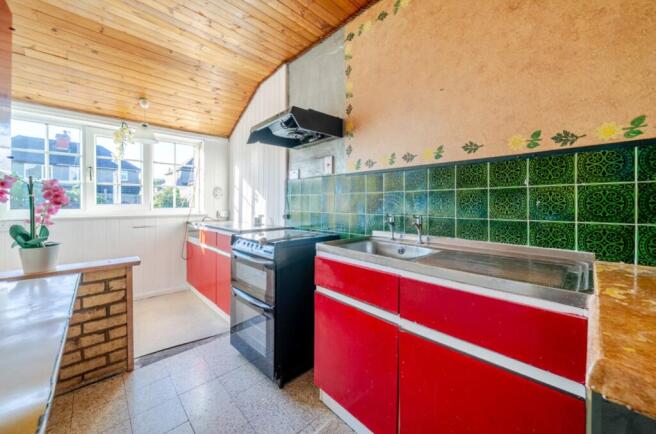 1372281-3-68f8acc0972b6