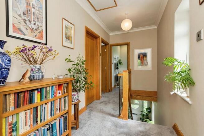 3 bed Semi-Detached for sale Image 9
