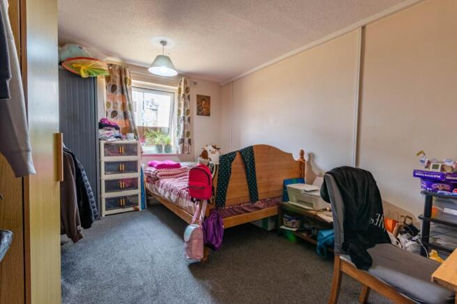 2 bed Flat for sale Image 6