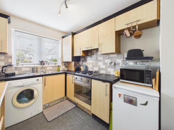 2 bed Town House for sale Image 6