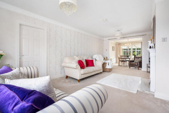 1 Eleanora Gardens