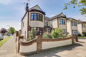 142, Royston Avenue, Southend-on-sea SS2 4BW