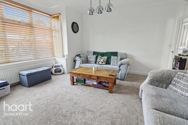 3 bed Semi-Detached for sale Image 5